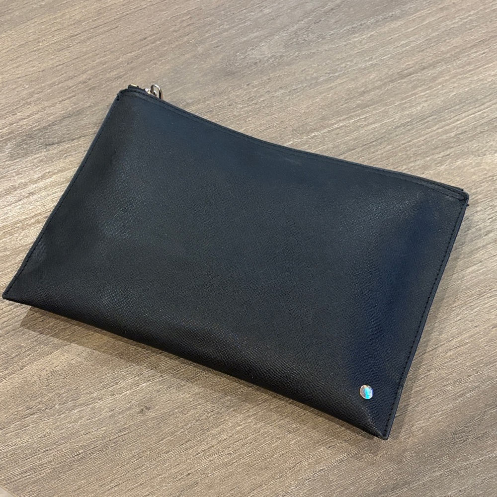 Neiman Marcus Elegant Black Women’s Clutch